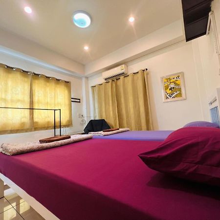 Aekkalukthai Hostel Rayong Exteriér fotografie