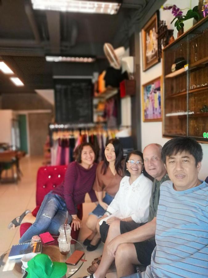 Aekkalukthai Hostel Rayong Exteriér fotografie