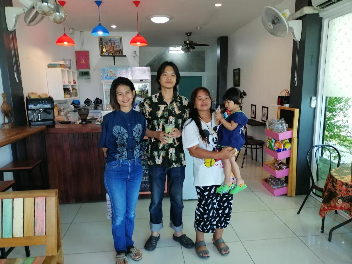 Aekkalukthai Hostel Rayong Exteriér fotografie