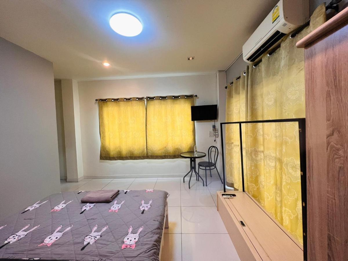 Aekkalukthai Hostel Rayong Exteriér fotografie