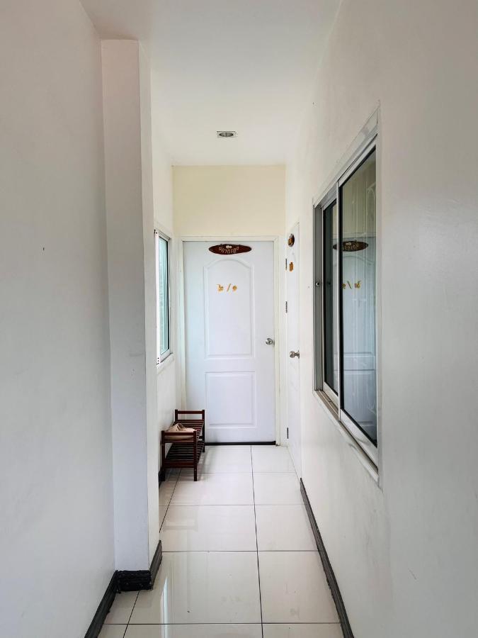 Aekkalukthai Hostel Rayong Exteriér fotografie