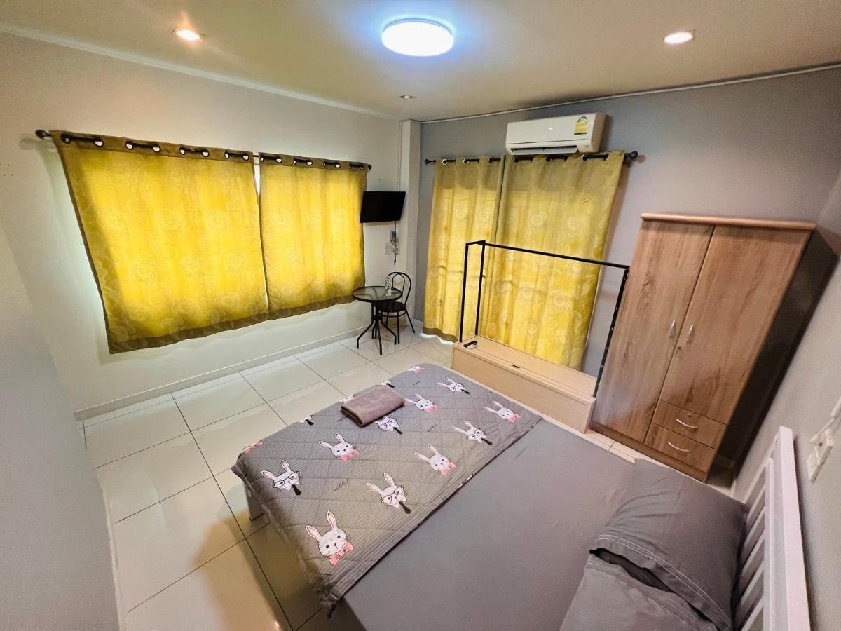 Aekkalukthai Hostel Rayong Exteriér fotografie
