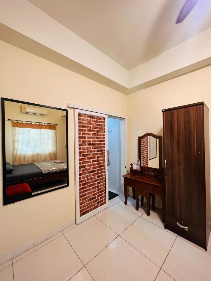 Aekkalukthai Hostel Rayong Exteriér fotografie