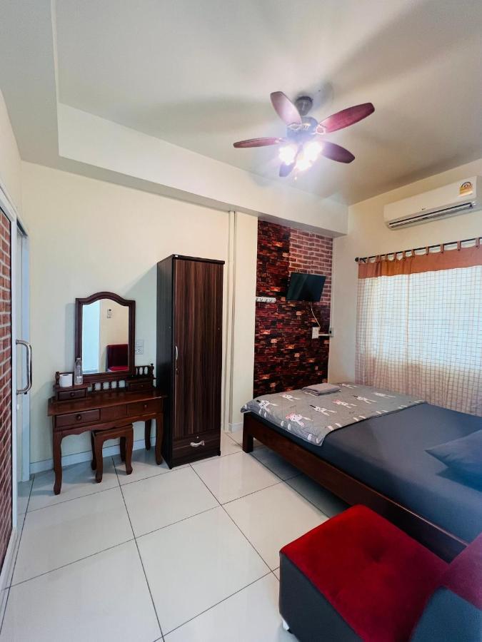 Aekkalukthai Hostel Rayong Exteriér fotografie